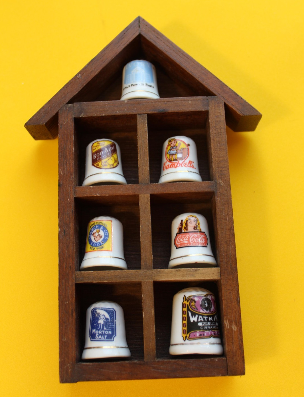 VINTAGE WOODEN HOUSE DISPLAY WTIH 7 ADVERTISING THIMBLES VINTAGE WOODEN HOUSE DISPLAY WTIH 7 ADVERTISING THIMBLES
