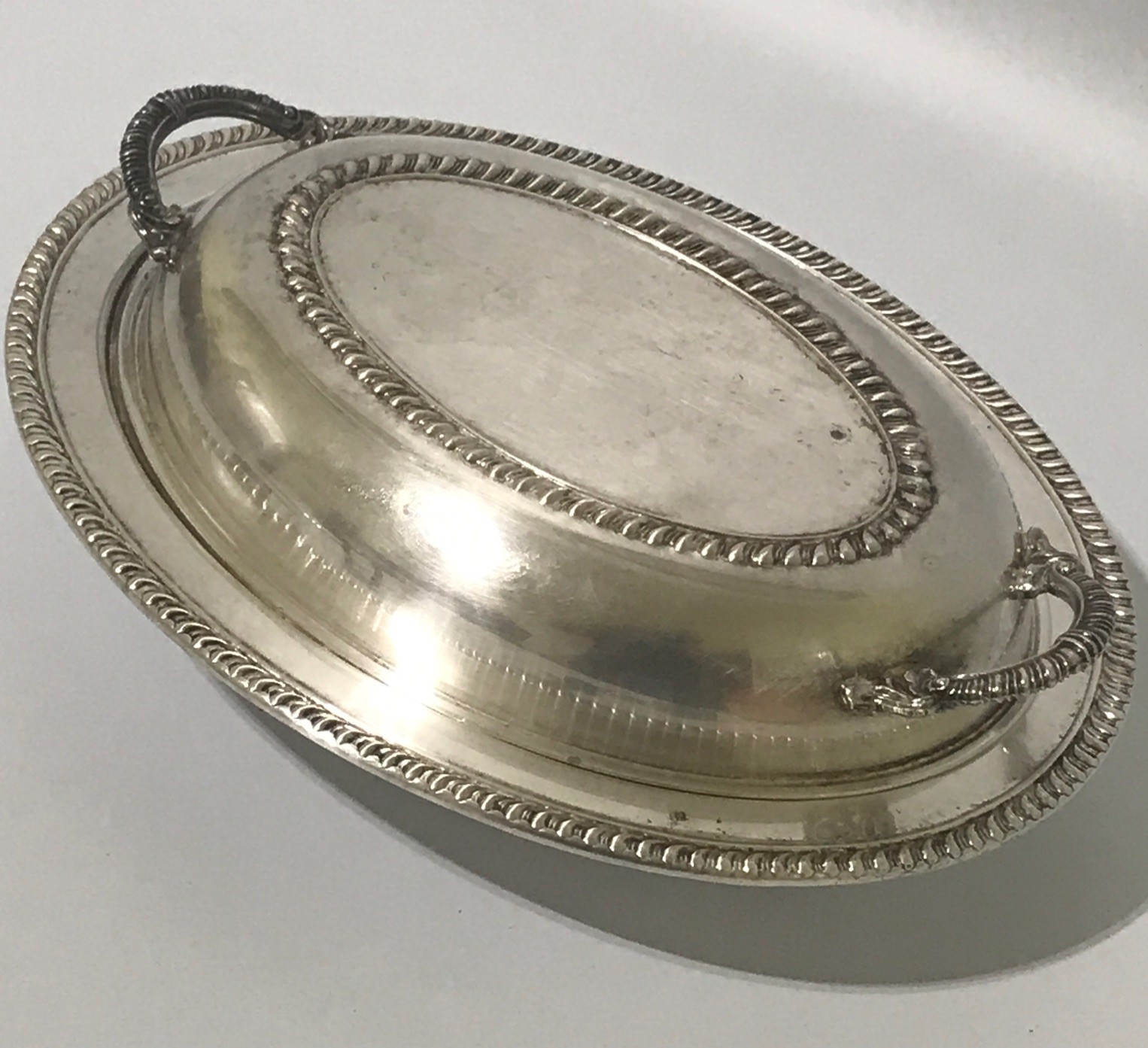 Vintage English Silver Mfg. Corp Oval Silverplate Covered Serving Casserole USA