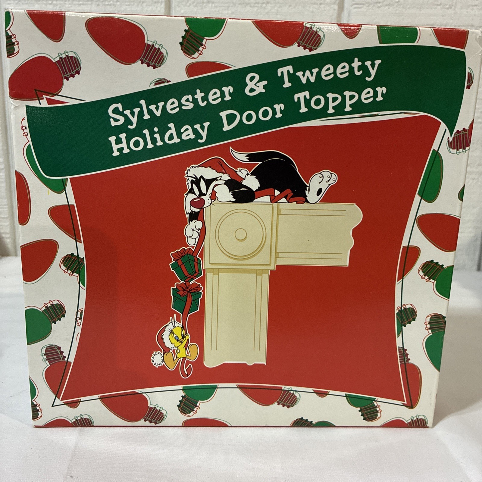 VTG 1999 Looney Tunes Sylvester & Tweety Christmas Door Topper Warner Bros