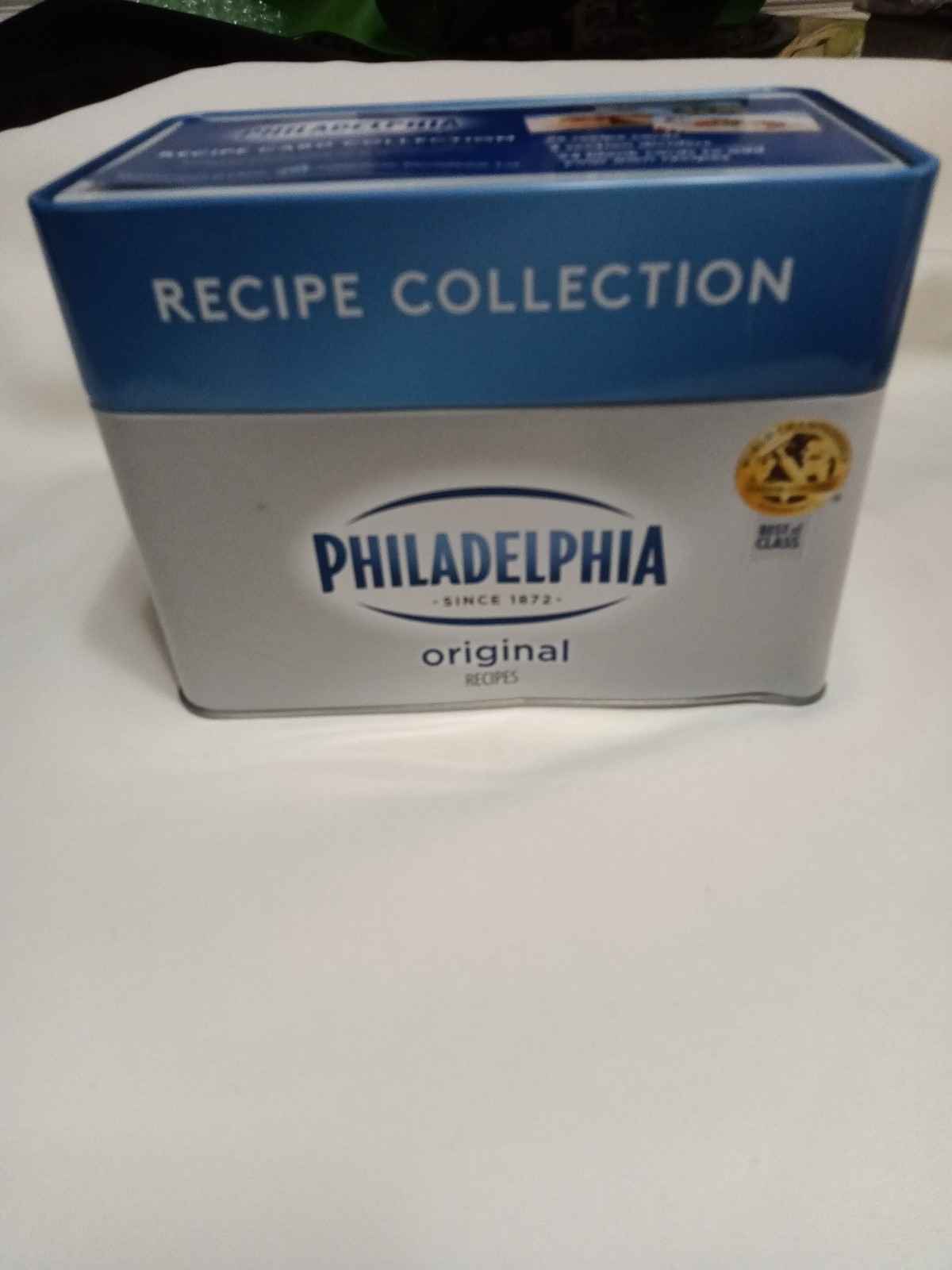 Philadelphia Recipes Recipe Card Collection Tin  GREAT GIFT