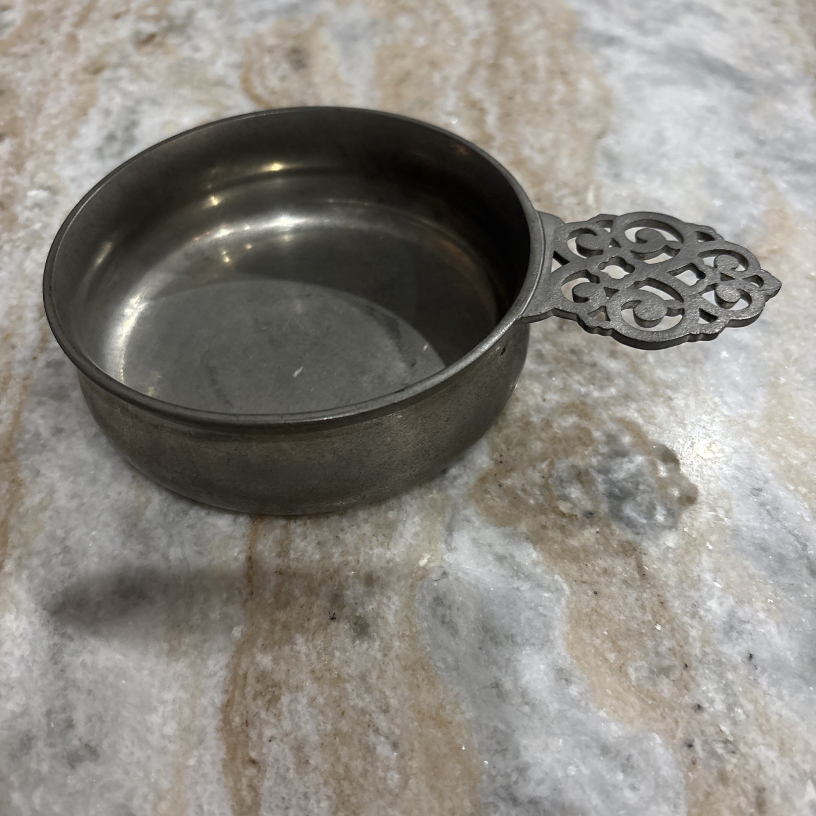  Vintage Wilcox Pewter Porringer Bow