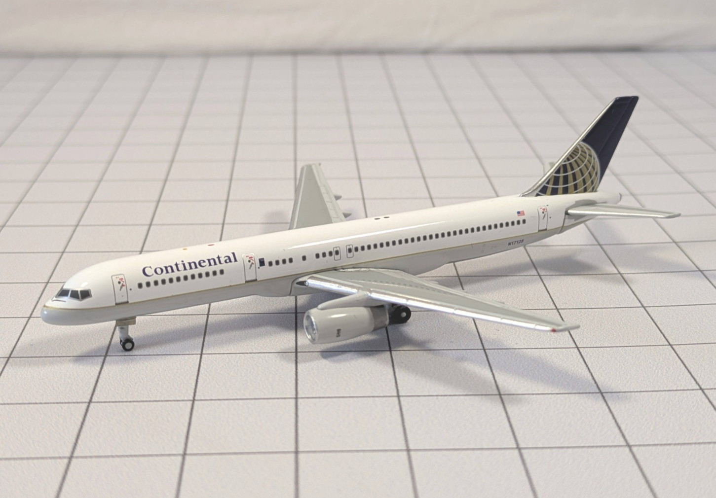 CONTINENTAL AIRLINES Boeing 757-200 Aircraft Model 1:400 Scale Gemini Jets