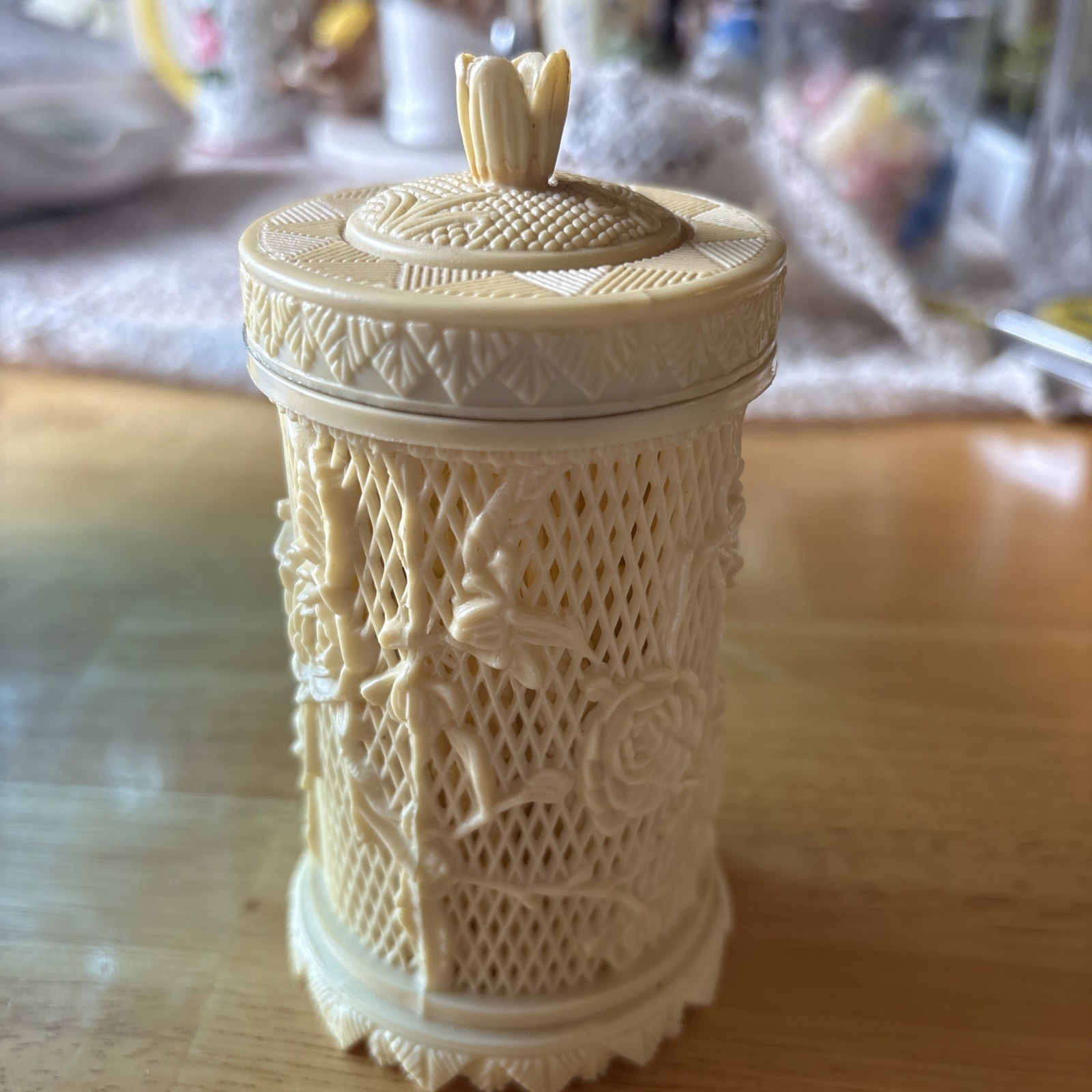 Vintage 1950’s Barware Celluloid Cocktail Holder And 35 Picks