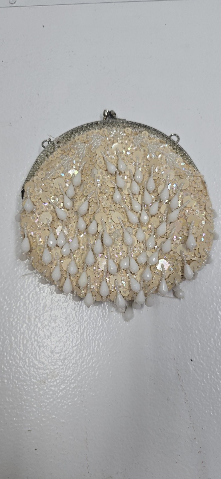 Vintage 1950s Beaded Sequin Evening Bag Clutch Purse White Cream Kiss Lock Chain