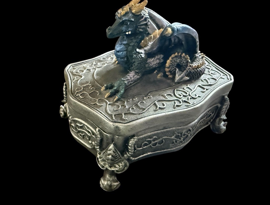 Medieval Midnight Dragon Jewelry Trinket Box Excellent Condition BEAUTIFUL BOX