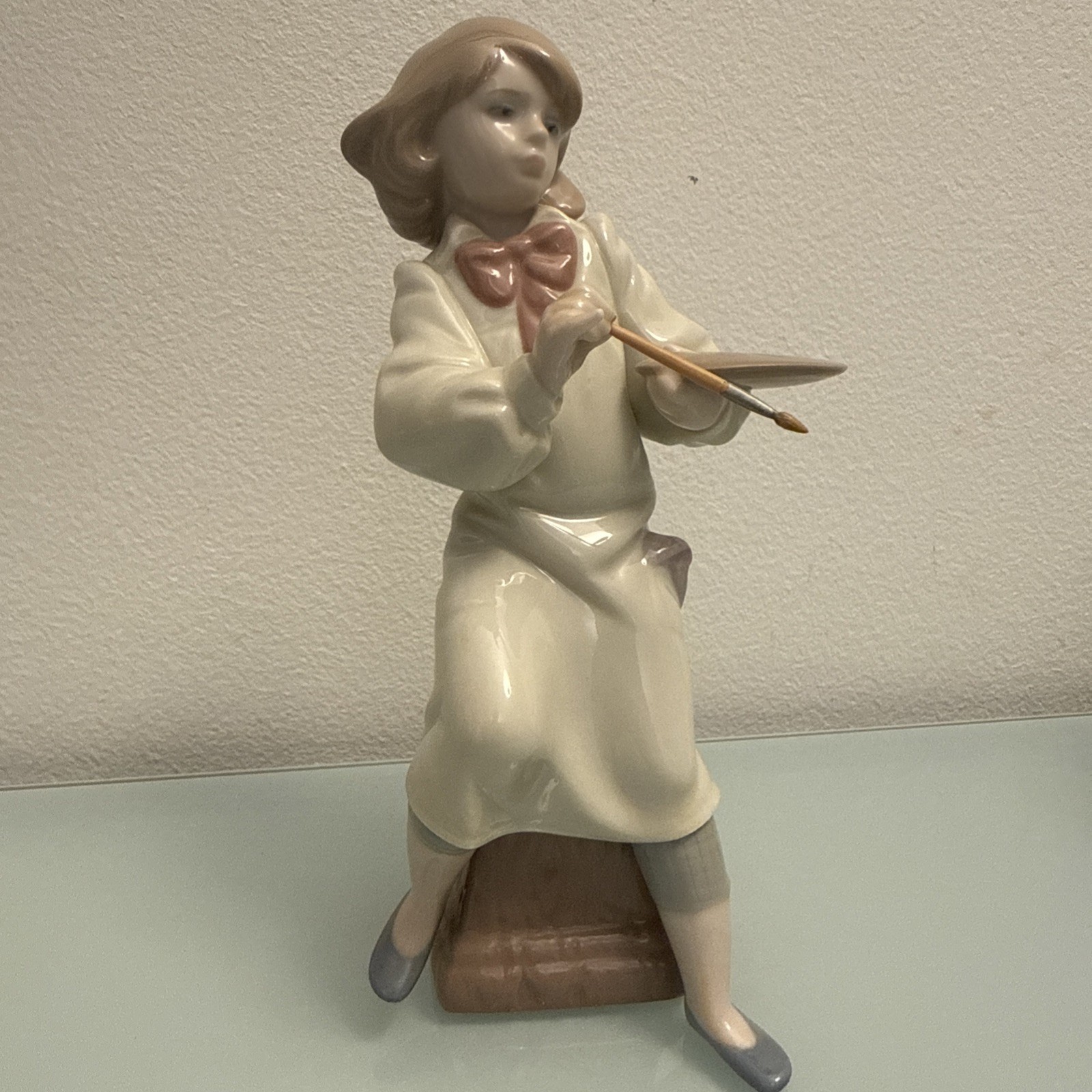 Vintage 1997 Lladro Figure 6368 Little Artist Palette Paint Brush Girl 7.25”