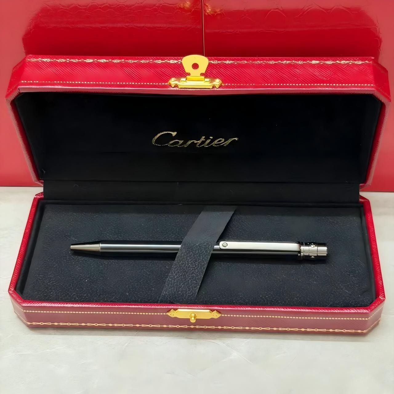 Cartier luxury metal shell ballpoint pen Cartier luxury metal shell ballpoint pen