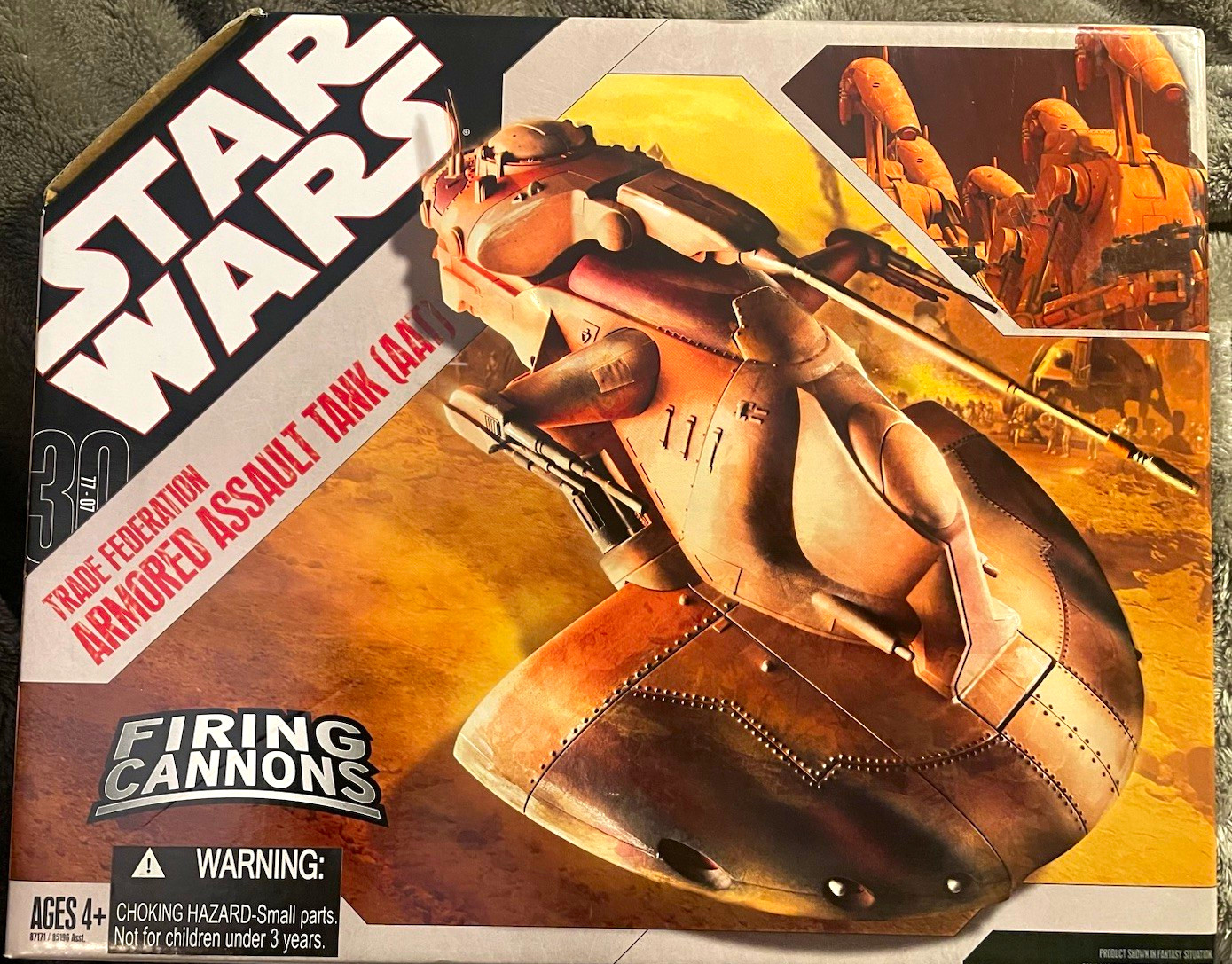 Hasbro Star Wars Armored Assault Tank (AAT) Vehicle w/ Firing Cannons 2002
