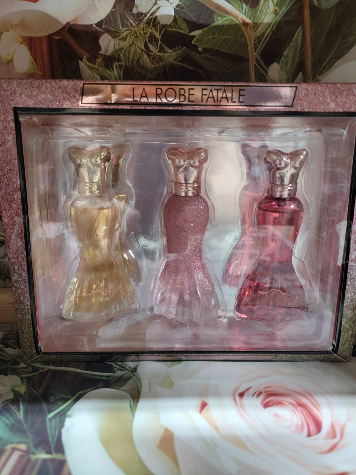 La Robe Fatale Collectible Perfume Miniatures Set 3 Mini Bottles in Box