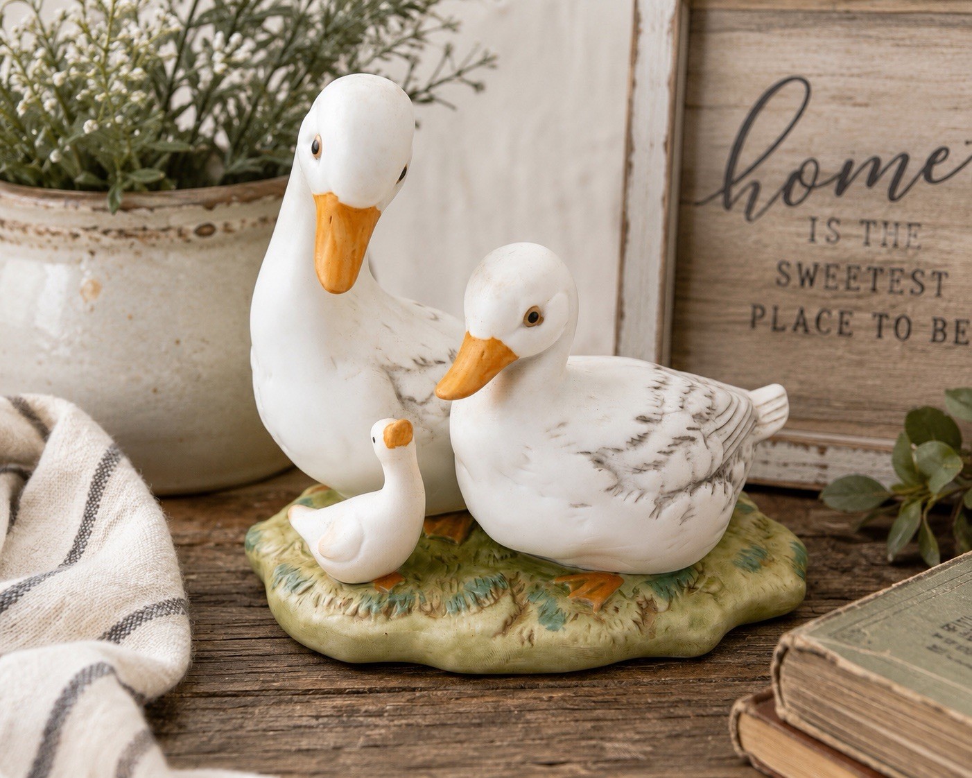Vintage HOMCO Duck Family Figurine #1425 White Bisque Porcelain Farmhouse Decor