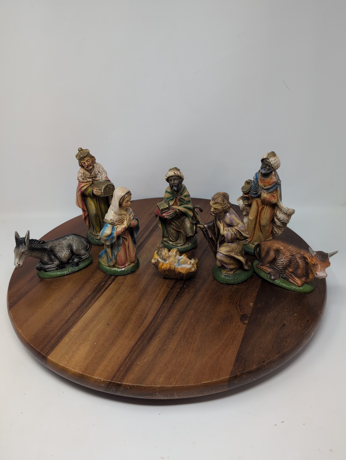 Vintage nativity set figures made in italy Clay 8 Pieces 