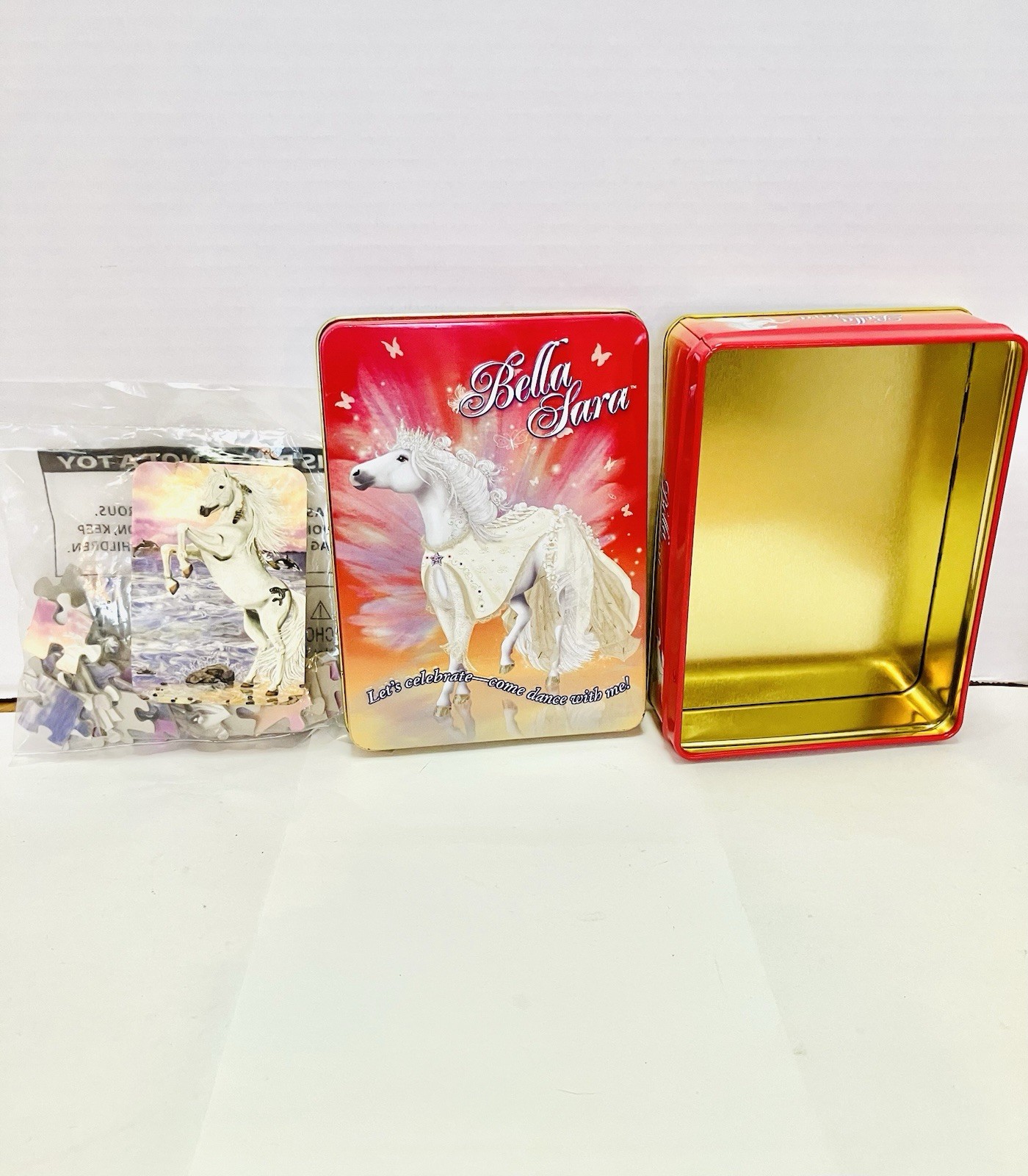 Bella Sara 2009 Holiday Collector Tin With Mini Puzzle Read