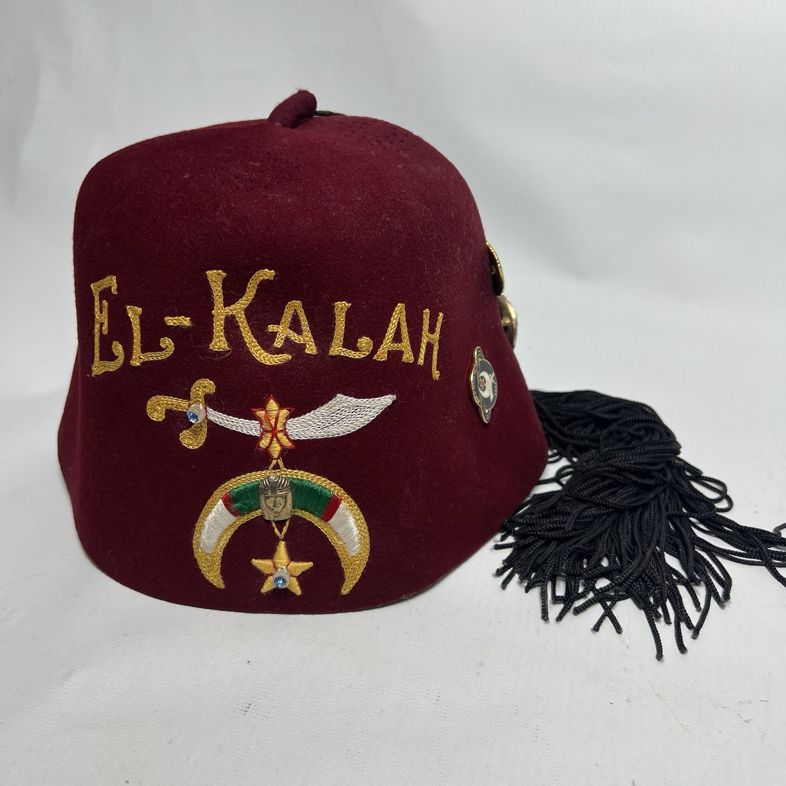 Vintage El Kalah Shriners Fez Hat GEMSCO Masonic Shrine Jeweled Pins Tassel