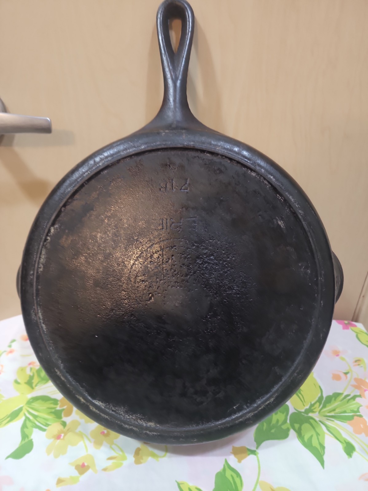 Vintage Griswold Erie No. 10 Cast Iron Skillet 716