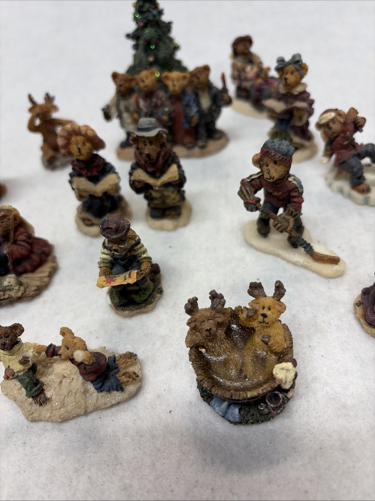 Lot of 17 Vintage Boyd's Town Christmas Village Small Figures Lot of 17 Vintage Boyd's Town Christmas Village Small Figures