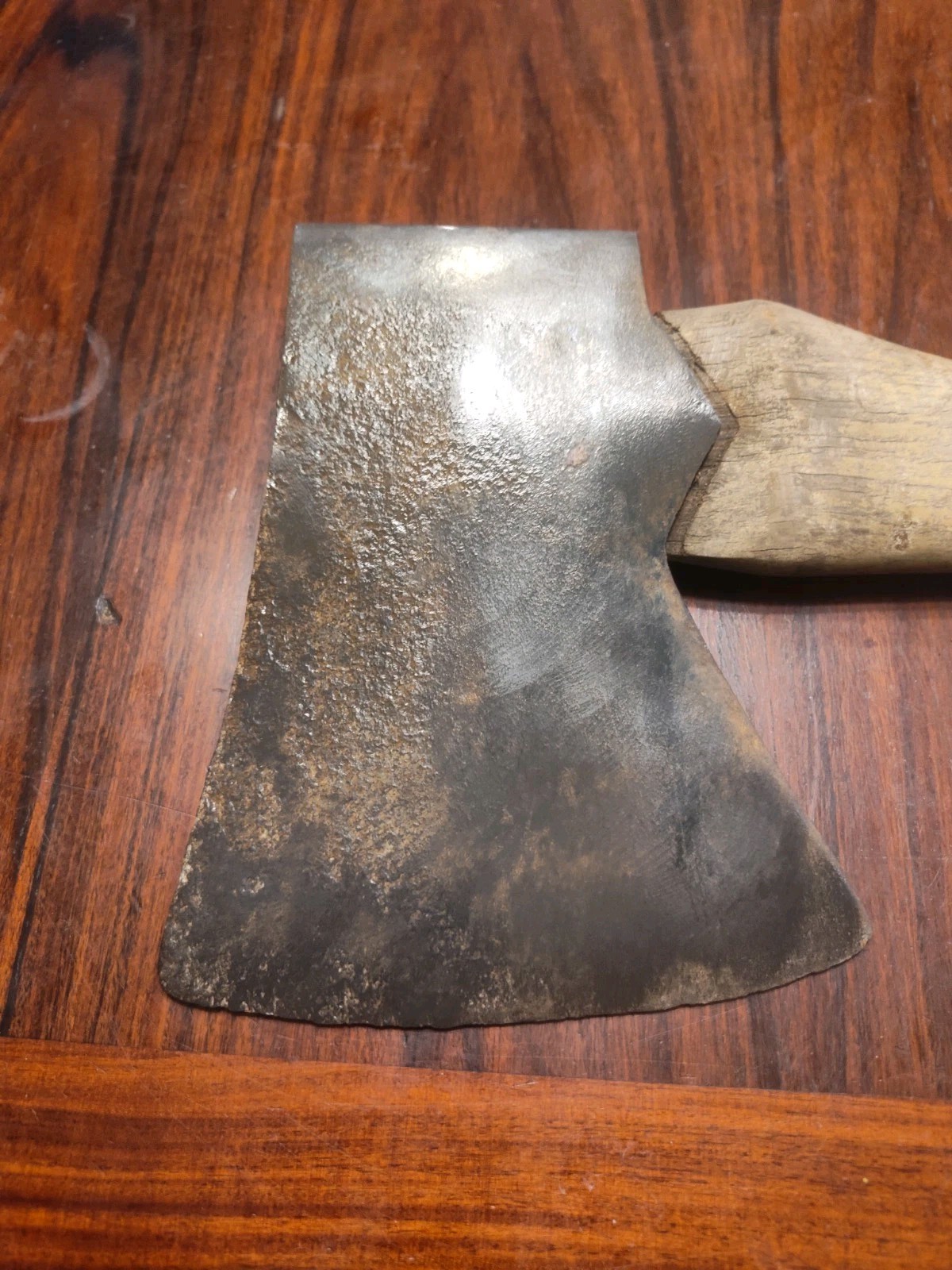 Vintage unmarked True Temper Jersey style axe head with 6 ribs in eye,