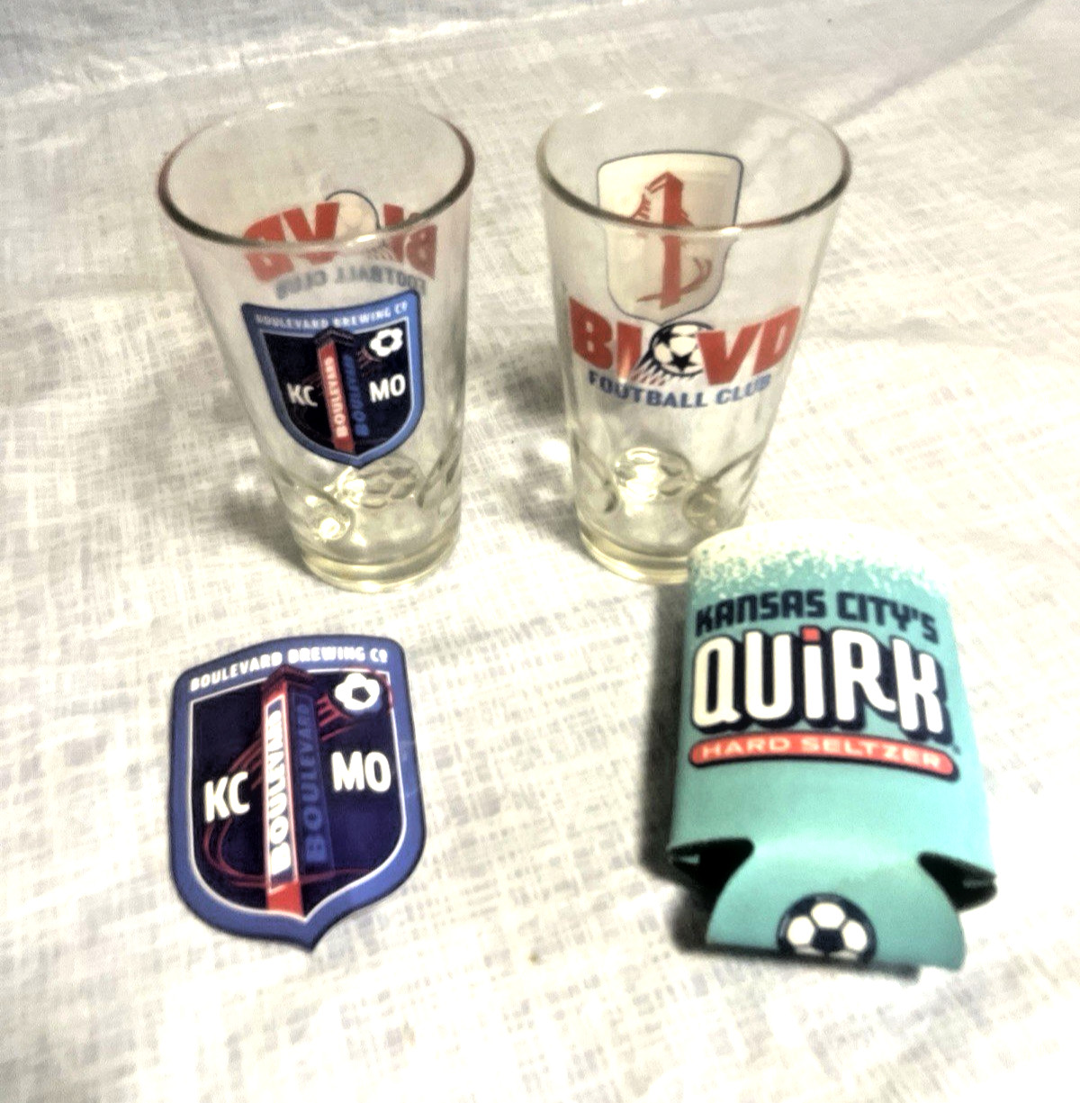 2 Boulevard Brewing Co. Soccer  Pint Glasses- Kansas City 1 Stickers & 1 koozie