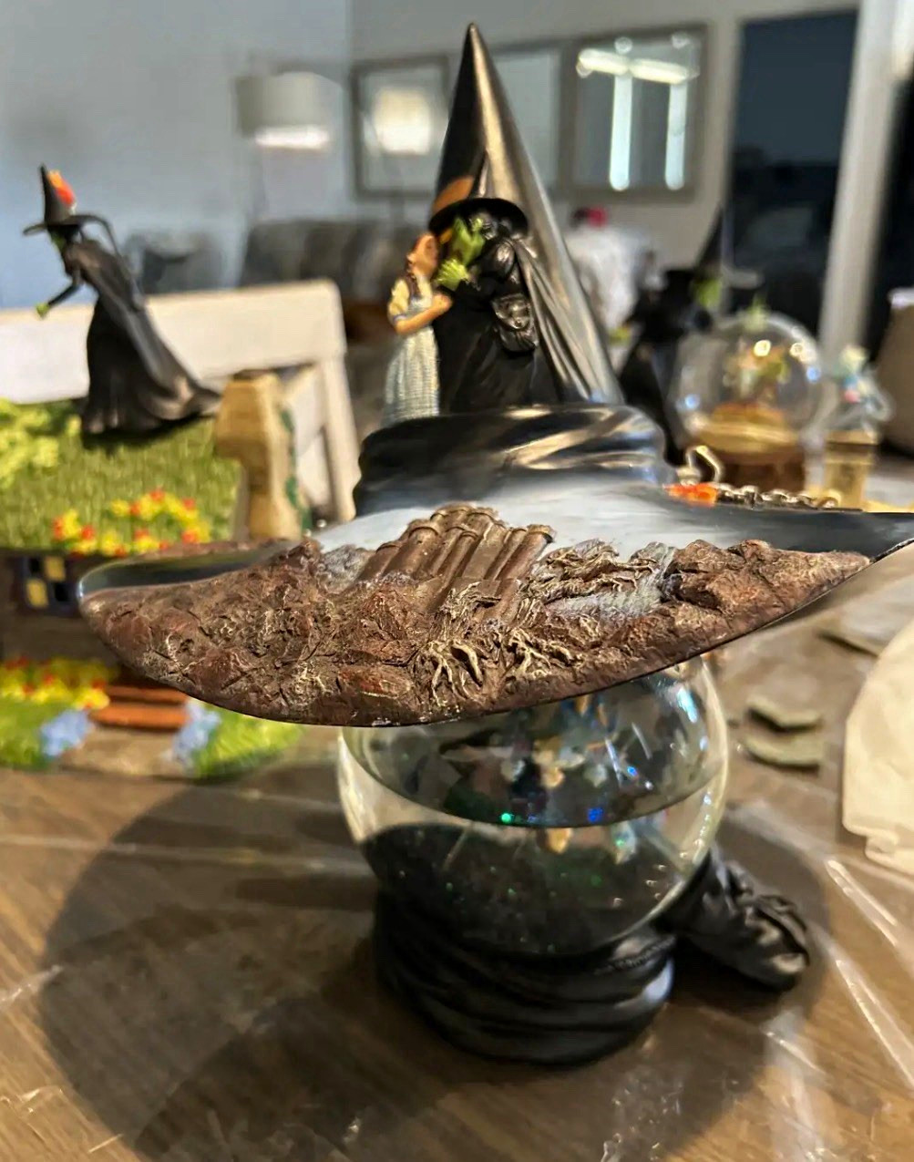VTG SF Music Box Co. Wizard of Oz Wicked Witch Hat Music Water Globe Halloween