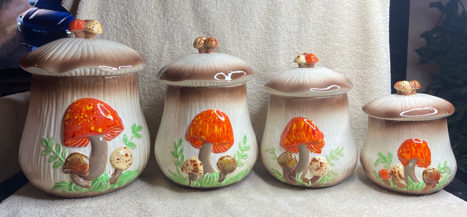 Vintage Arnels MCM Mushroom Orange / Brown Mushroom Canister Set Vintage Arnels MCM Mushroom Orange / Brown Mushroom Canister Set