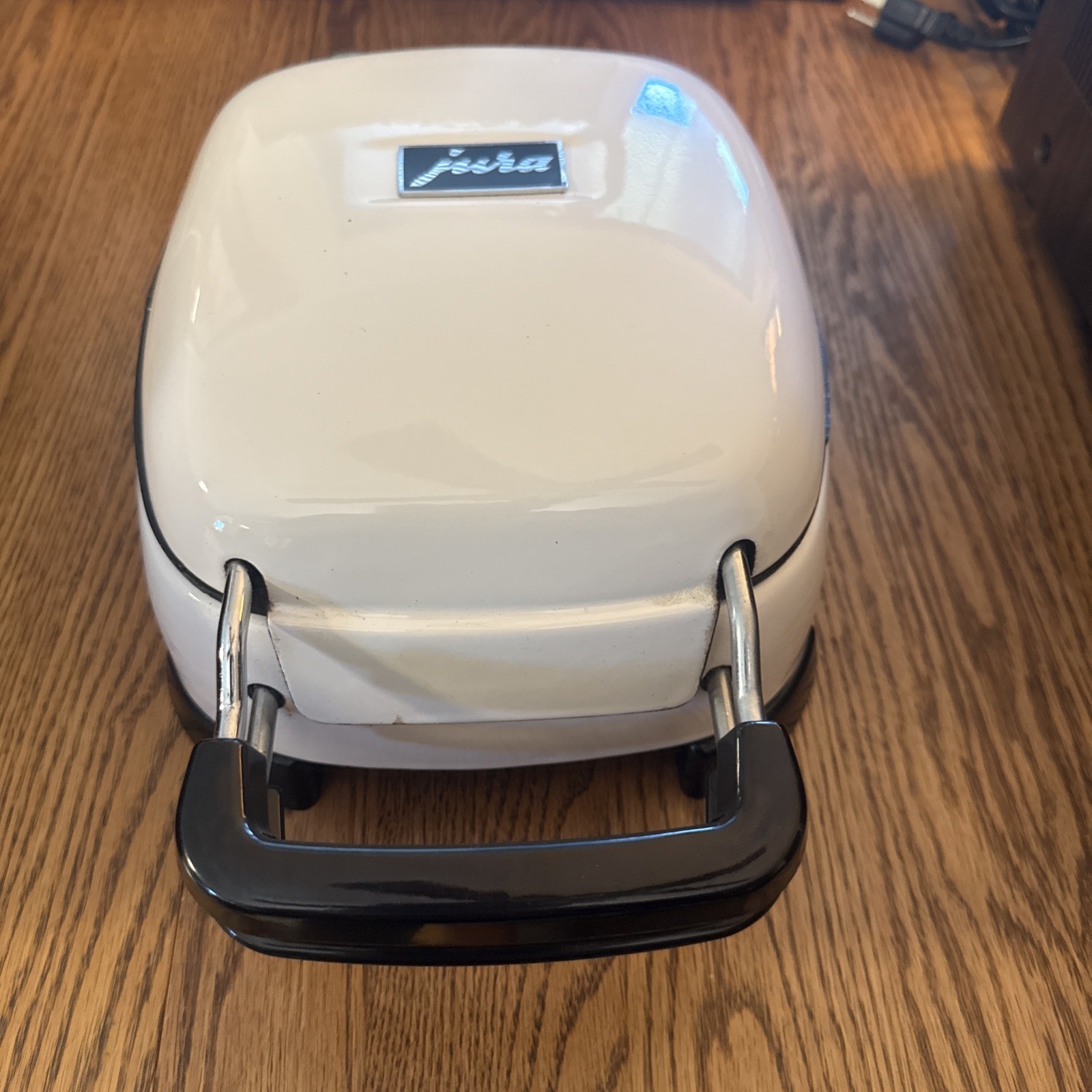 Jura Bratzelli Cookie Maker, Bratzeli, US 110 Voltage Vintage, Beautiful
