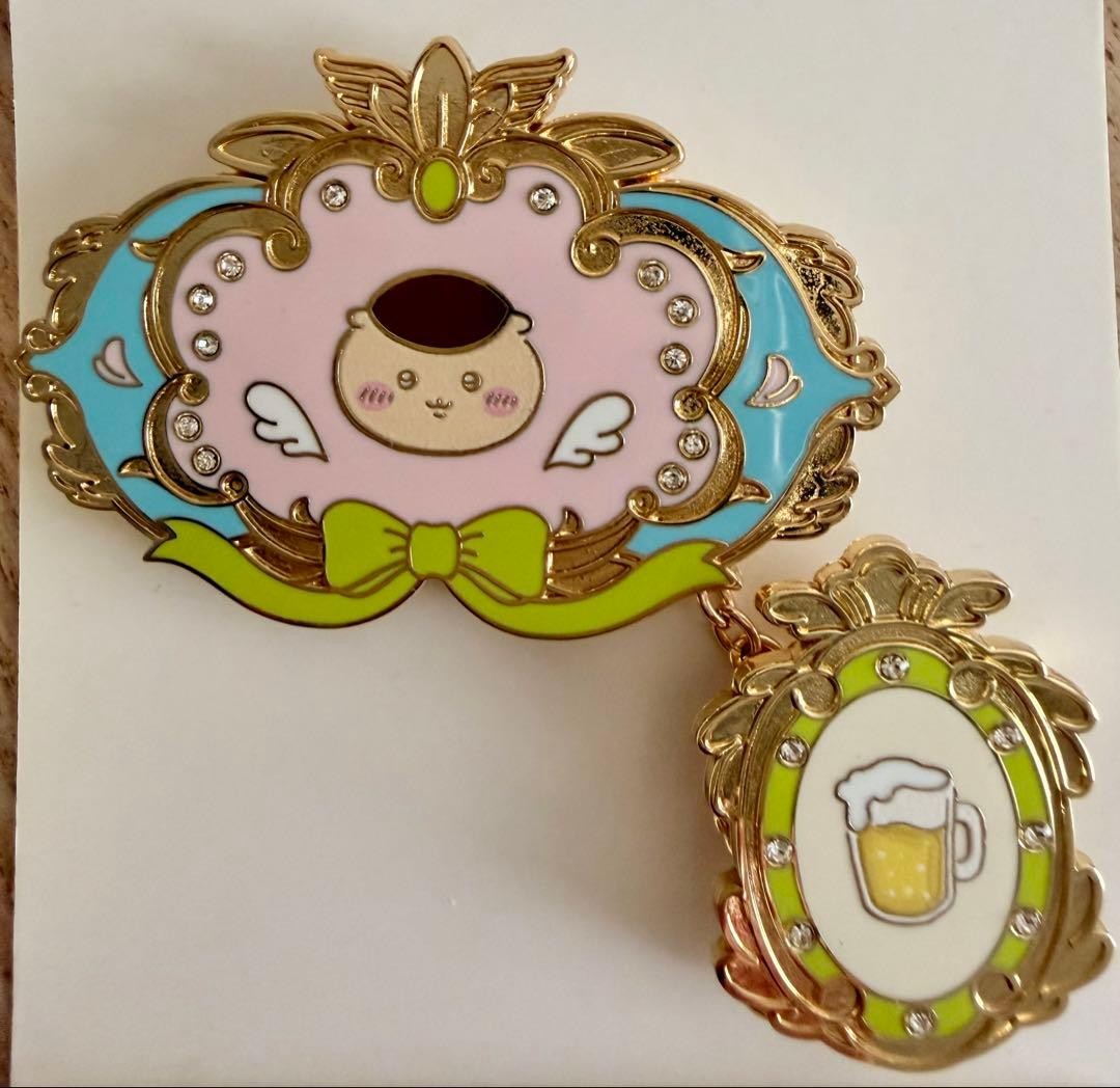 Chiikawa Merry-Go-Round Kurimanju Pin Badge [Hong Kong Limited]