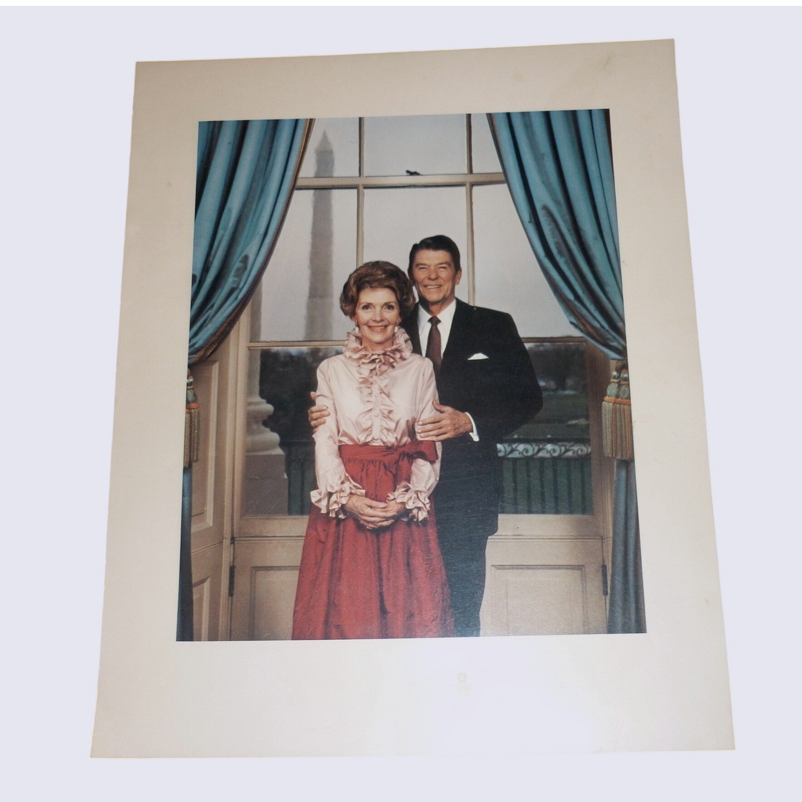 8x10 Ronald & Nancy Reagan White House Portrait Photo Print Washington Monument 8x10 Ronald & Nancy Reagan White House Portrait Photo Print Washington Monument