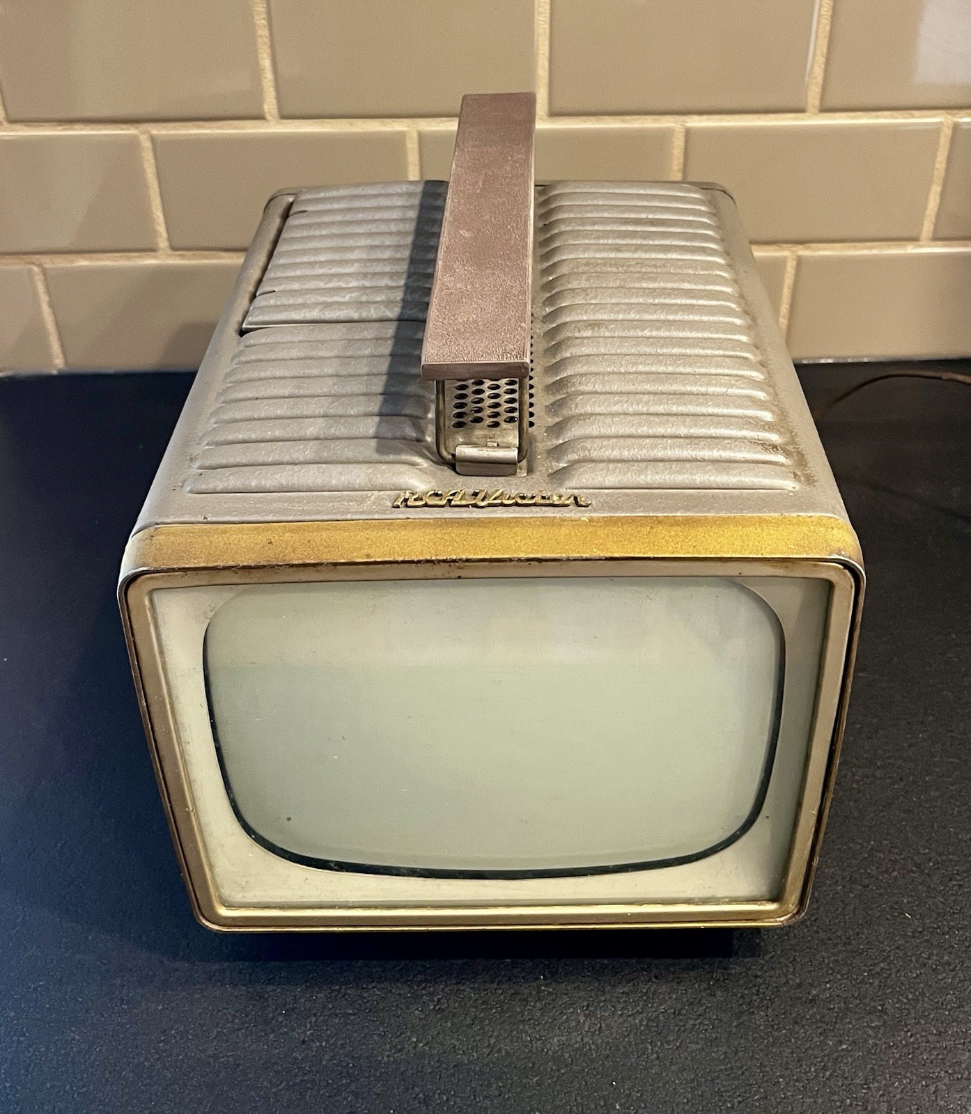 VTG 1956 RCA Victor Model 8-PT-7031 — 8” Portable Television - For Restoration