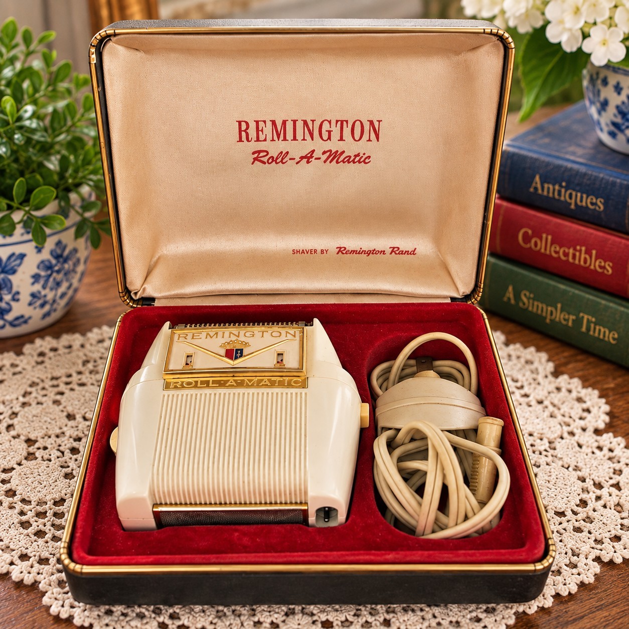1950s Remington Roll-A-Matic Auto Home Electric Shaver Razor In Case *not Tested