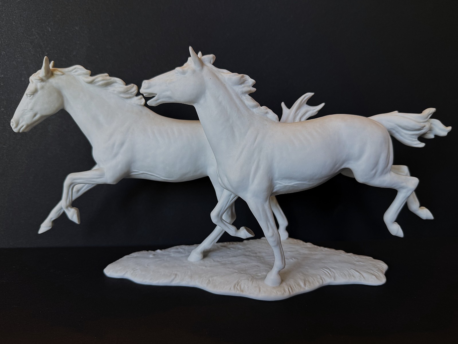 AK Kaiser Porcelain Bisque Two Running Horses G. Bochmann — W. Germany AK Kaiser Porcelain Bisque Two Running Horses G. Bochmann — W. Germany