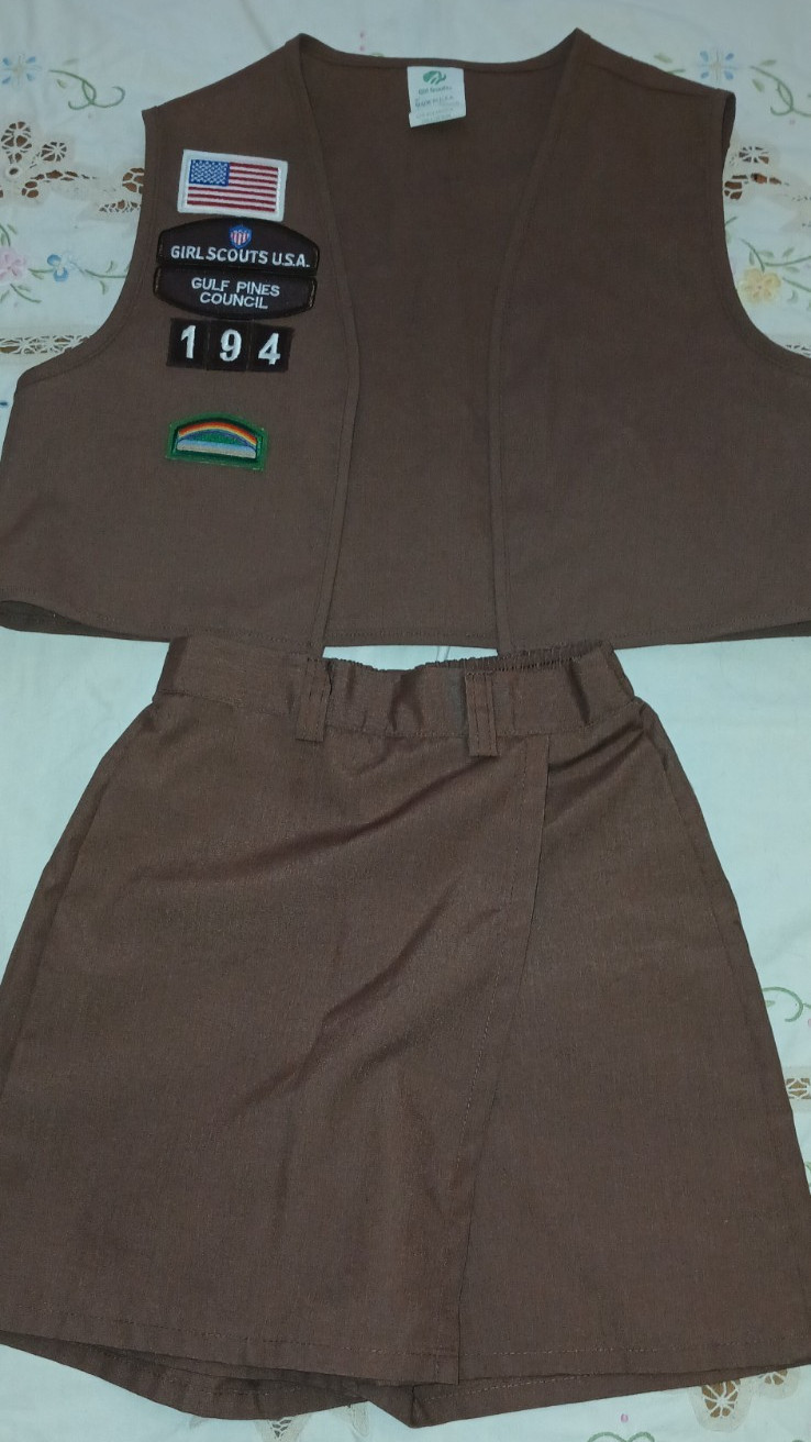 Vintage BROWNIE Girl Scout UNIFORM Skort Vest Patches