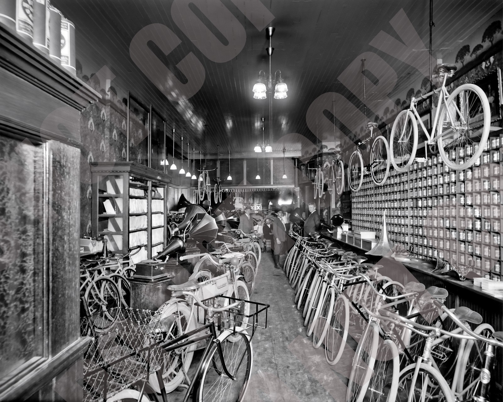 1912 View of Metzger Bicycle Shop With Gaslight Fixtures in Detroit 8x10 Photo