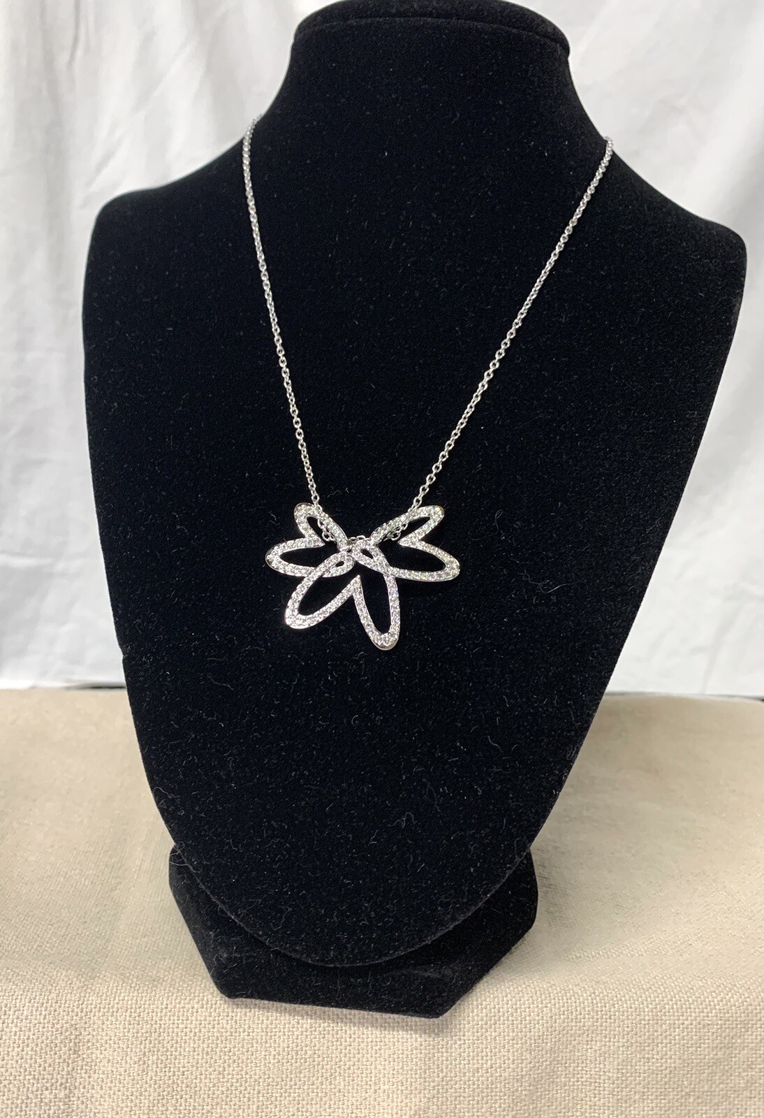 SWAROVSKI Curl Large Pendant 886847 3 Hearts with Chain Signed Rhodium Gift Box