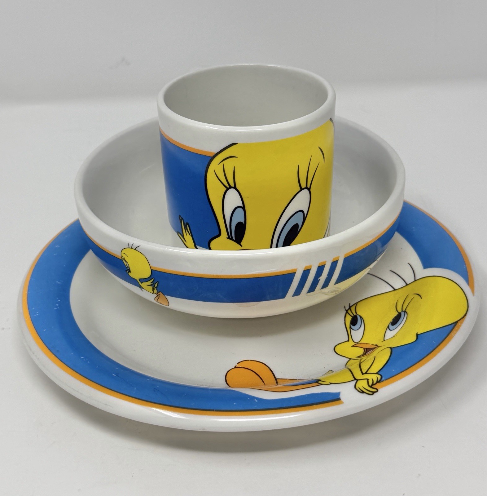 Vintage 1998 Gibson Looney Tunes Tweety Bird 3pc Dinnerware Set Plate Bowl Mug