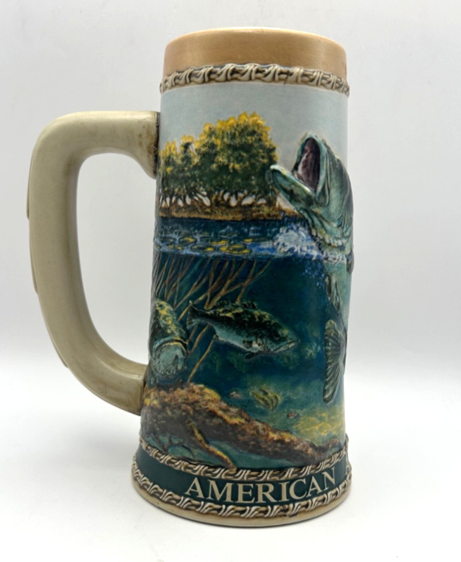 American Angler Largemouth Bass Fishing Beer Stein #09113 9\