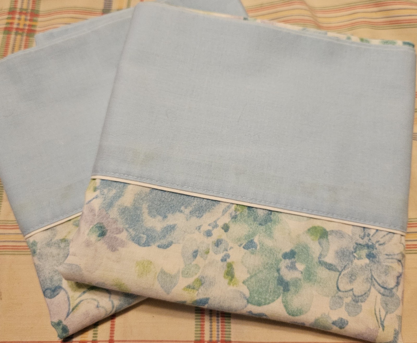 Vintage Stevens Utica Pillowcases 2  Standard Blue Floral No-Iron Muslin Fr Ship