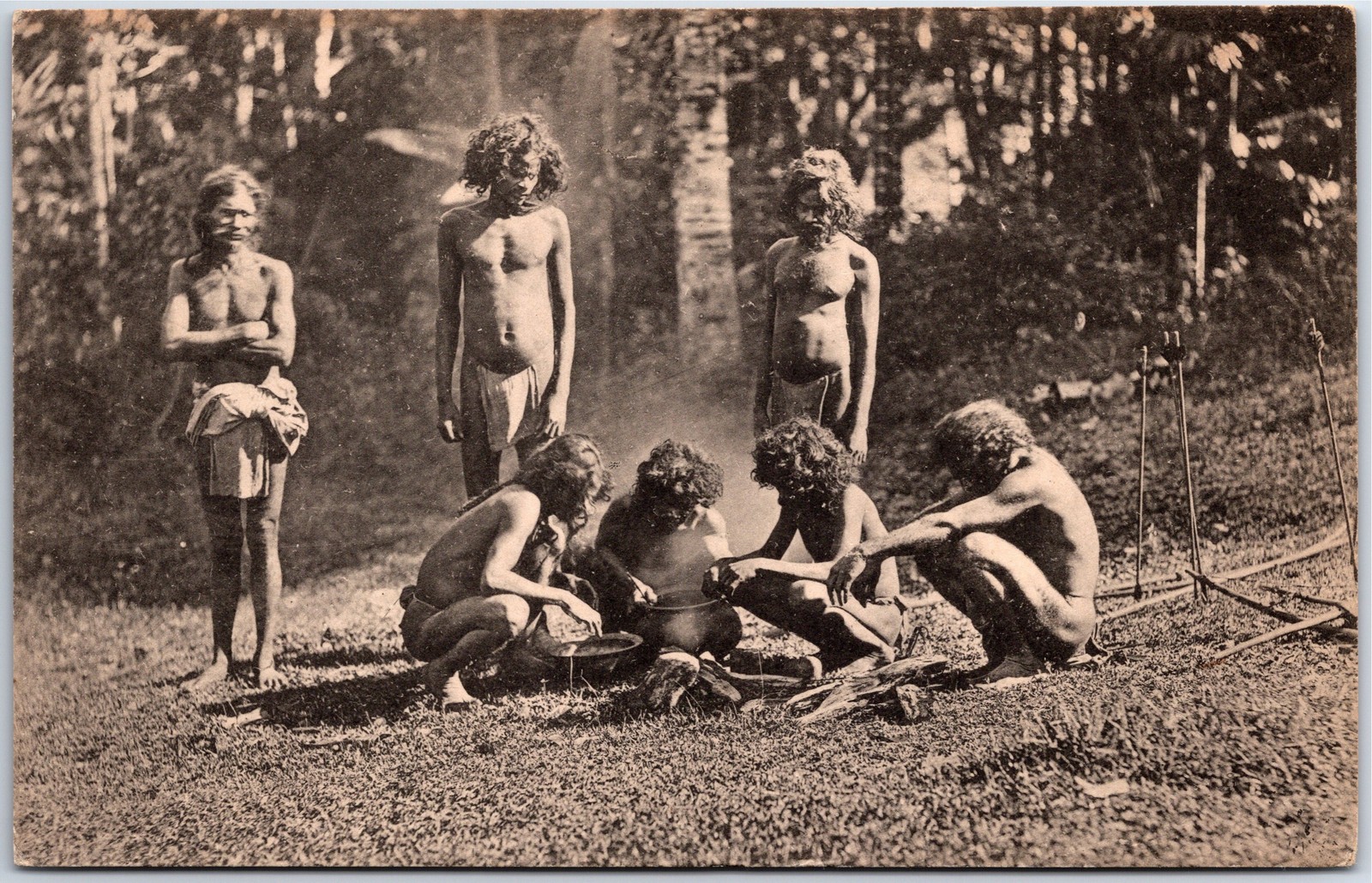 VINTAGE POSTCARD VEDDHAS MINORITY INDIGENOUS GROUP OF CEYLON COOKING c. 1910 VINTAGE POSTCARD VEDDHAS MINORITY INDIGENOUS GROUP OF CEYLON COOKING c. 1910