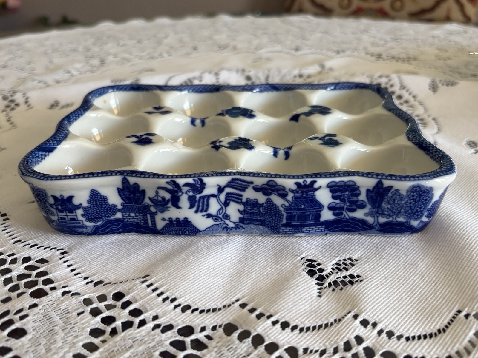RARE Vintage Blue Willow Vented Egg Storage Tray Plate Dozen