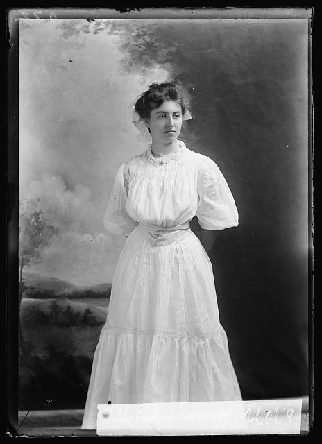 Photo:Dinsmore, Helen