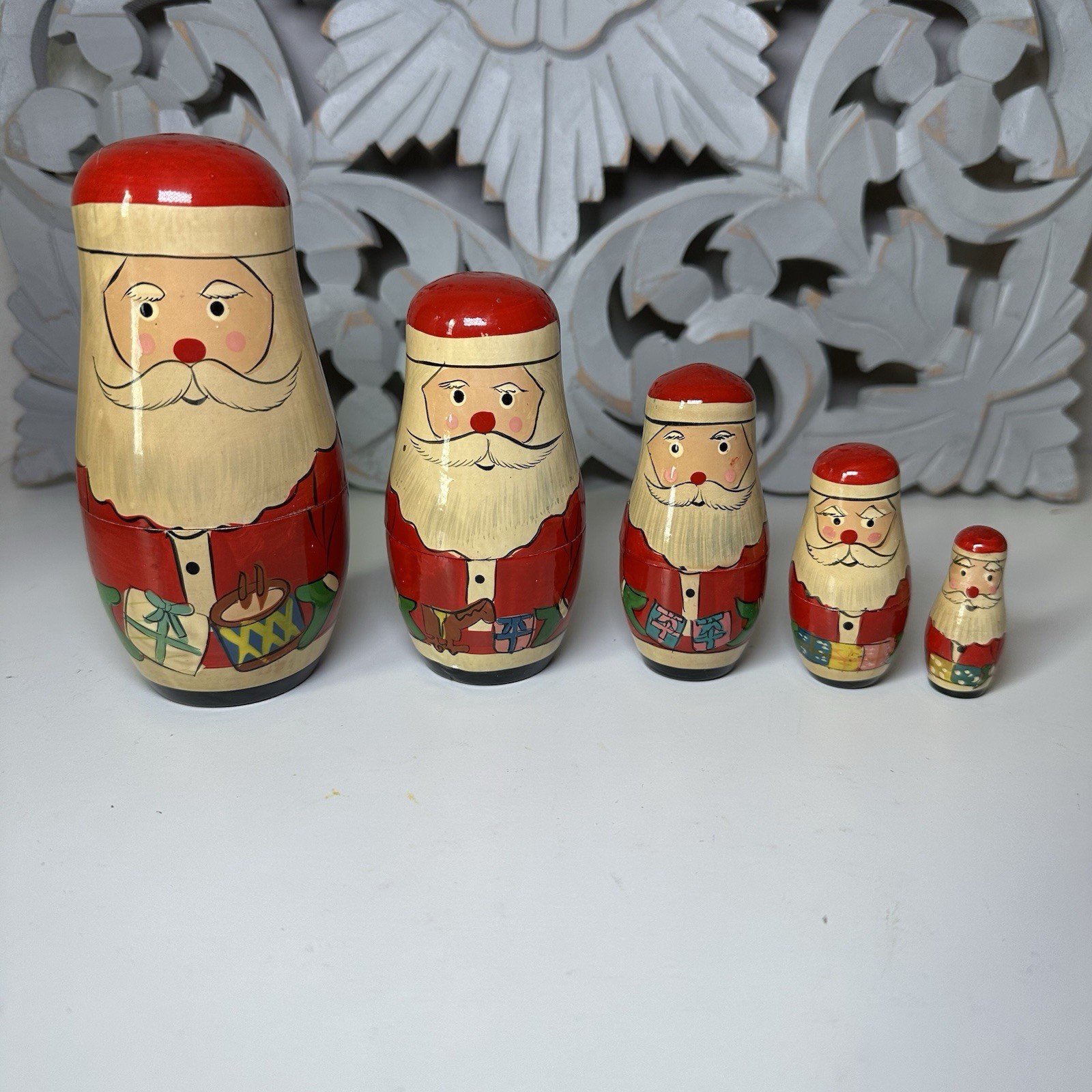 Vtg Santa Claus Nesting Dolls Wooden Hand Painted Set of 5 Lillian Vernon 1988