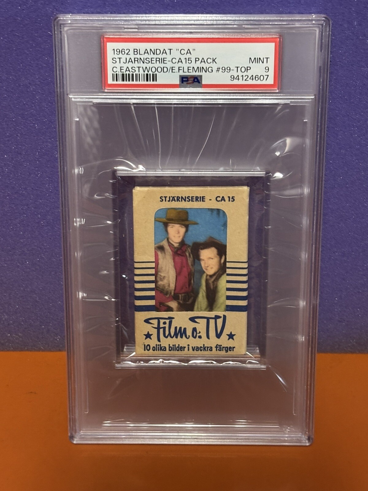 RARE 1962 DUTCH UNOPENED GUM PACK - CLINT EASTWOOD/ ERIC FLEMING = PSA 9 MINT