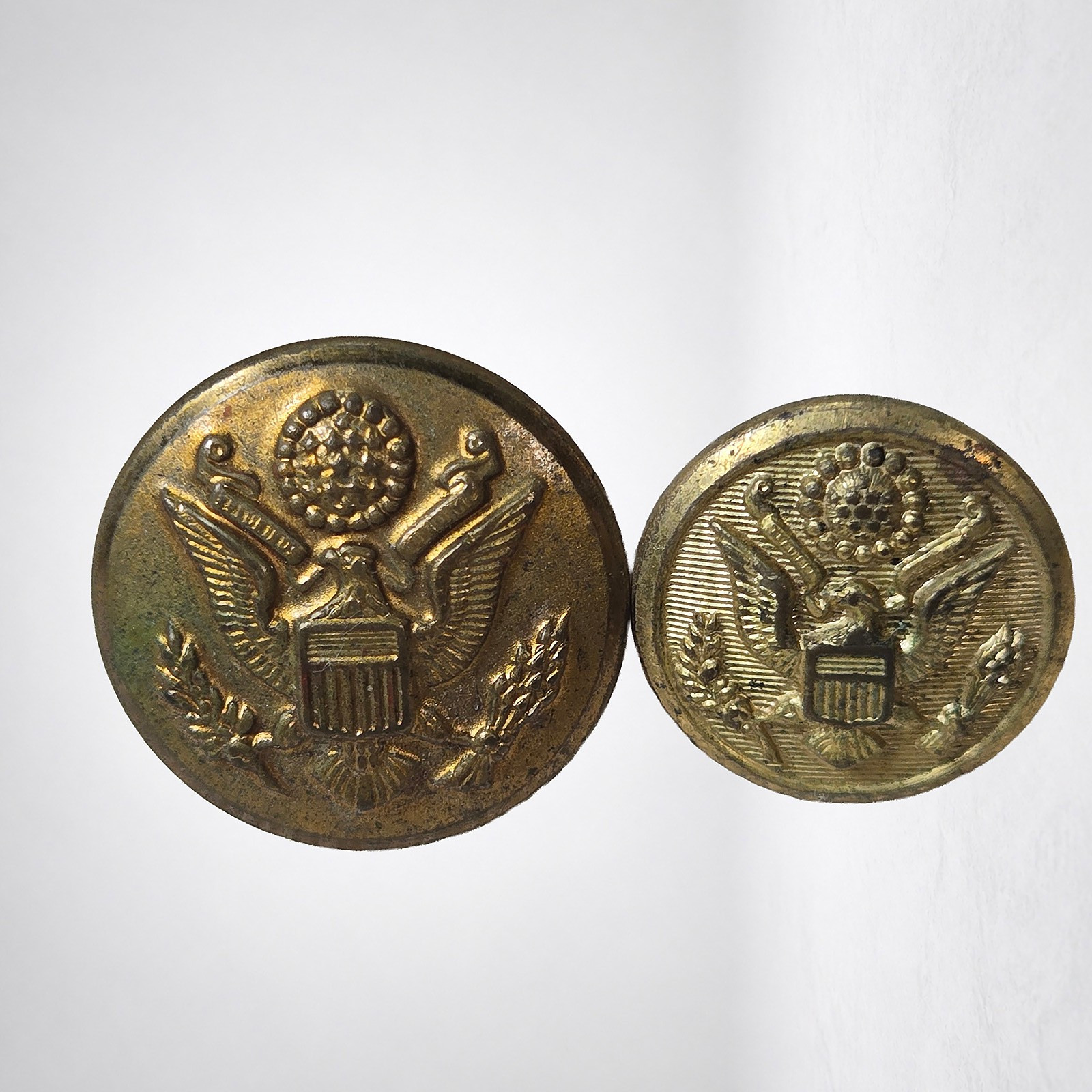 2 Vintage US Army Great Seal Eagle Uniform Buttons Scovill Waterbury WWII Era