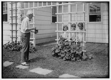 Photo:Frank Bacon Photographing Family Outdoors ca 1920s picture