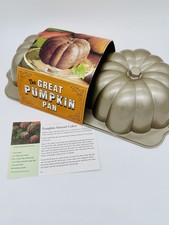 New Nordic Ware Williams Sonoma Great Pumpkin Cake Pan 3D Bundt Aluminum picture
