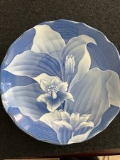 Japanese Blue & White Porcelain Plate Lily Floral Design Edge 8