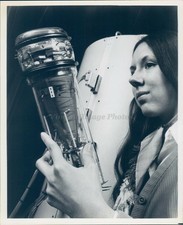 1950 Press Beautiful Woman Smiling Machine Tools Historic Original Vintage Photo picture