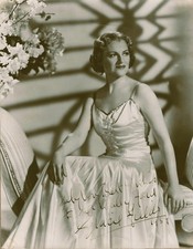 GRACIE FIELDS SIGNED 1937 VINTAGE PHOTO BRITAIN FILM & RADIO STAR RR-AUCTION picture