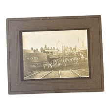 1890s Chicago Milwaukee St Paul Railroad Engine 8071 Crew Photo Mounted picture