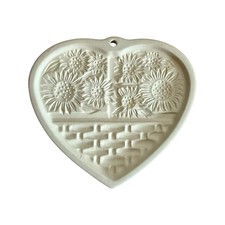 VTG 1994 Pampered Chef 6” Stoneware Sunflower Basket Heart Cookie Mold W/Box picture