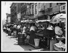 Photo:Brownsville, Belmont Avenue pushcart market picture