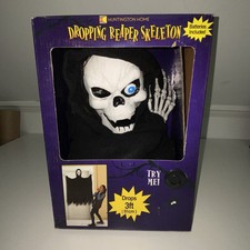 Vintage Huntington Home Animated Dropping Reaper Skeleton Halloween Door Prop picture